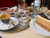 Cheap flights to Vienna: Coffee