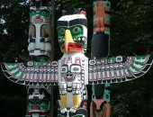 Totem poles Cheap flights to Vancouver