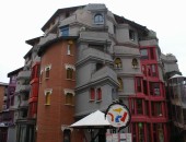 Cheap flights to Geneva: Schtroumpfs
