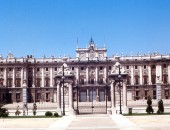 Madrid's Royal Palace Cheap flights to Madrid: Palacio Real