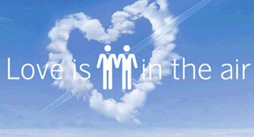 Scandinavian Airlines celebrates its first in-flight gay marriage