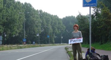 10 tips on how to hitchhike safely and effectively