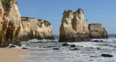 5 reasons to go abroad this summer