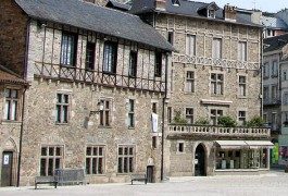 The “Hollande Tour” …to Tulle!