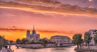 How To: Experience Paris For FREE