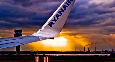 Fly trans-Atlantic for £10… or would you want to?