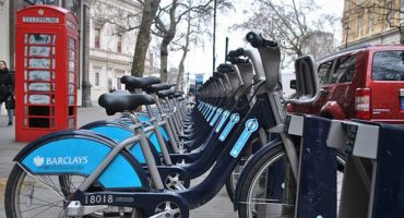 London to triple cyclists with new “superhighways”