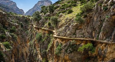 ‘World’s scariest walk’ reopens today in Spain