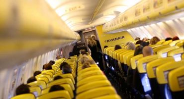 Ryanair to drop the colour yellow