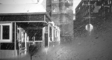 How to take amazing photographs through a window when travelling