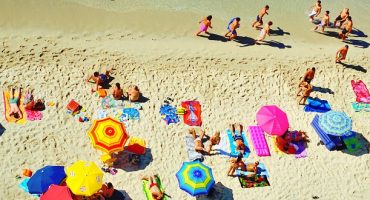 Italy cracks down on holidaymakers who reserve spots on the beach