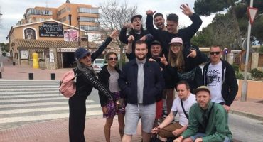 Group Replaces Friend With Stranger On Epic Holiday To Majorca